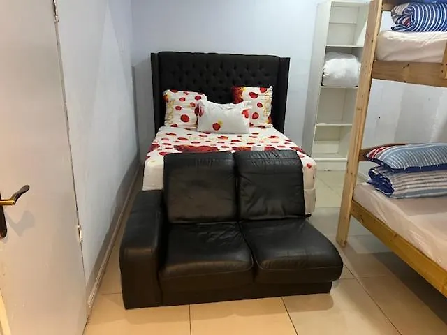 1St Goodwood Backpackers Hostel Κέιπ Τάουν Νότια Αφρική
