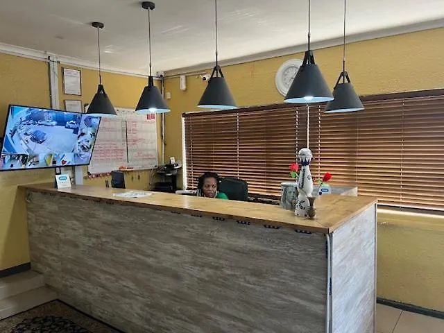 1St Goodwood Backpackers Hostel Cape Town